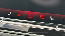 2025 (75) VOLKSWAGEN PASSAT 1.5 eTSI R-Line 5dr DSG 5423060