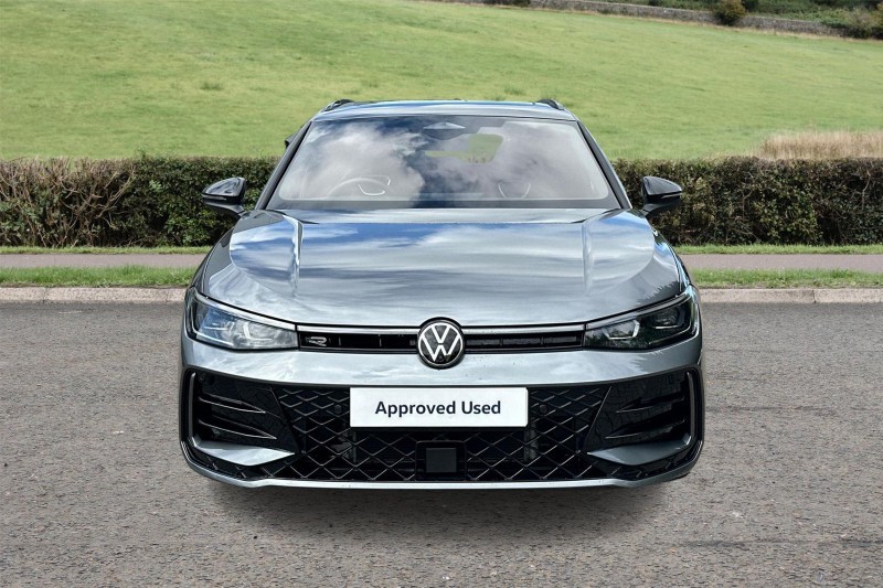 2025 (75) VOLKSWAGEN PASSAT 1.5 eTSI R-Line 5dr DSG 5423038