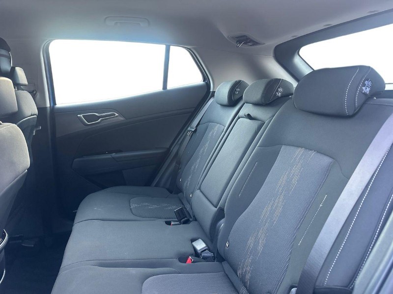 2025 (75) KIA SPORTAGE 1.6T GDi HEV Pure 5dr Auto 4929238