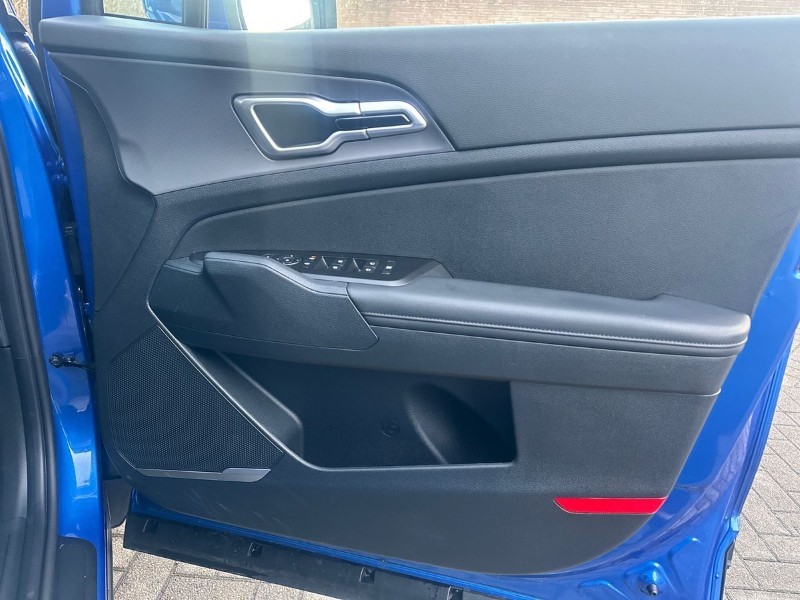 2025 (75) KIA SPORTAGE 1.6T GDi HEV Pure 5dr Auto 4929245