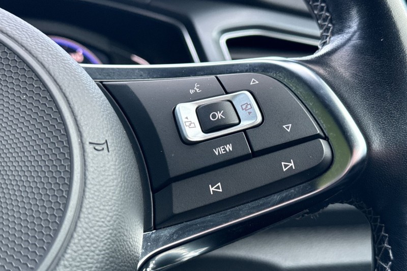 2022 (22) VOLKSWAGEN T-ROC 1.5 TSI R-Line 2dr DSG 4929529