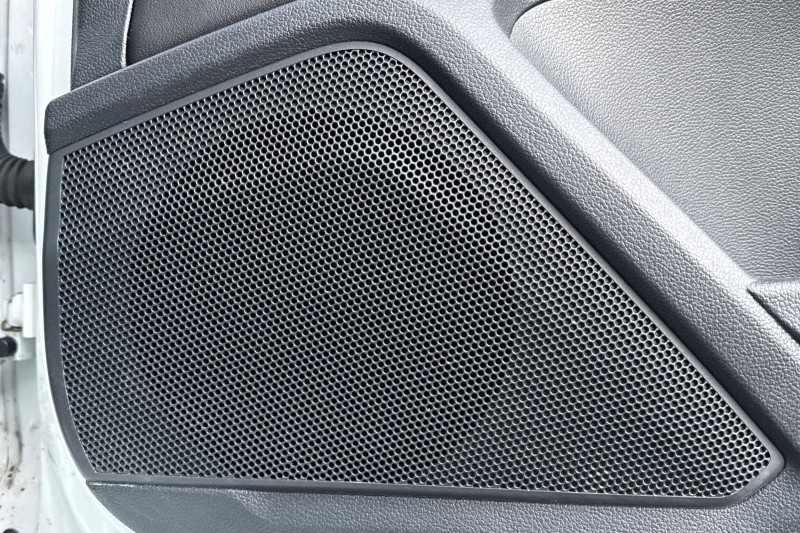 2022 (22) VOLKSWAGEN T-ROC 1.5 TSI R-Line 2dr DSG 4929522