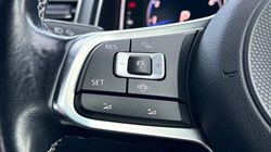 2022 (22) VOLKSWAGEN T-ROC 1.5 TSI R-Line 2dr DSG 4929528