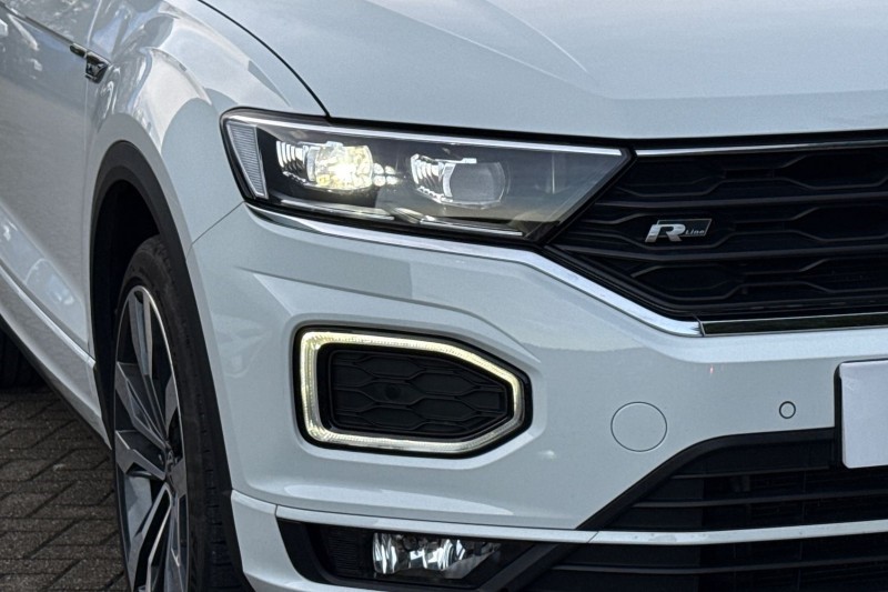 2022 (22) VOLKSWAGEN T-ROC 1.5 TSI R-Line 2dr DSG 4929542