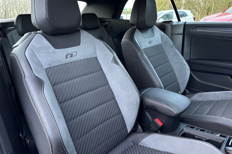 2022 (22) VOLKSWAGEN T-ROC 1.5 TSI R-Line 2dr DSG 4929526