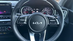 2025 (25) KIA CEED 1.5T GDi ISG 138 3 5dr DCT 4946831