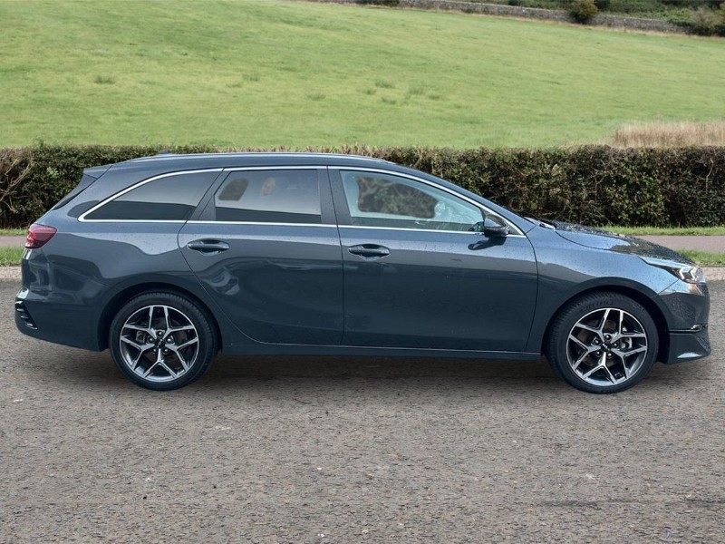 2025 (25) KIA CEED 1.5T GDi ISG 138 3 5dr DCT 4946819