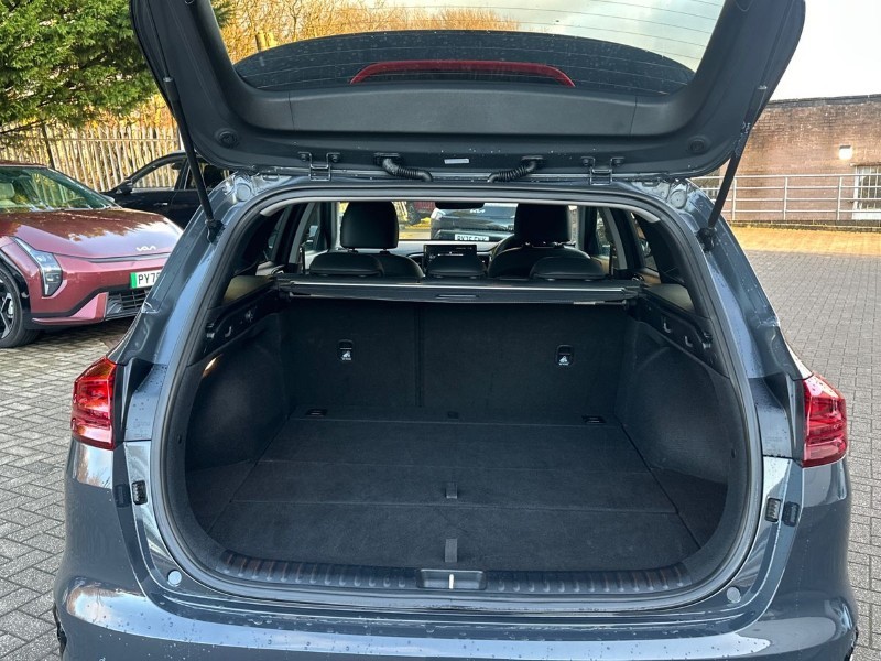 2025 (25) KIA CEED 1.5T GDi ISG 138 3 5dr DCT 4946849