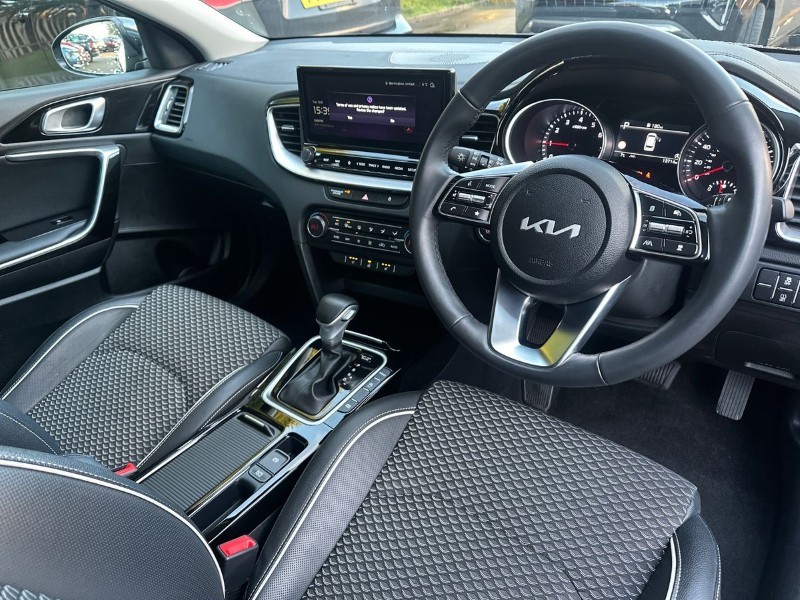 2025 (25) KIA CEED 1.5T GDi ISG 138 3 5dr DCT 4946824