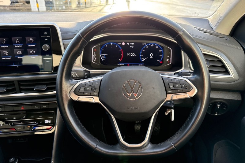 2022 (72) VOLKSWAGEN T-ROC 1.0 TSI Style 5dr 5024980