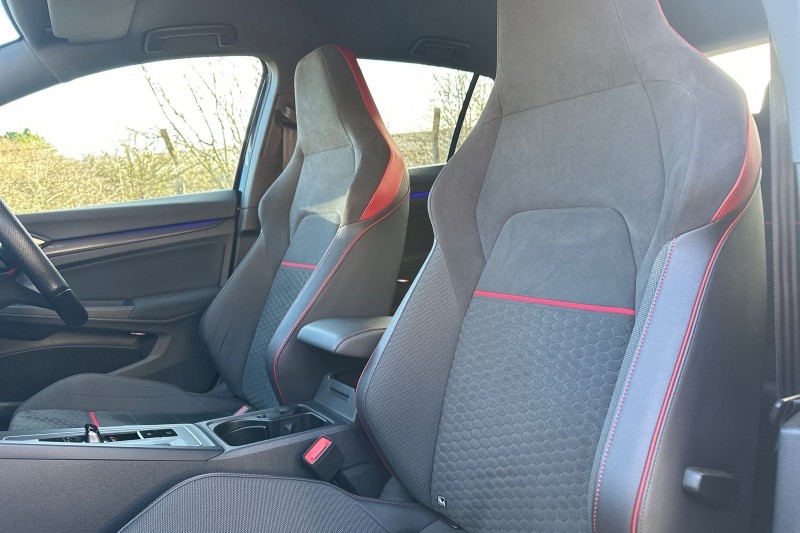 2021 (21) VOLKSWAGEN GOLF 2.0 TSI 300 GTI Clubsport 5dr DSG 4996745