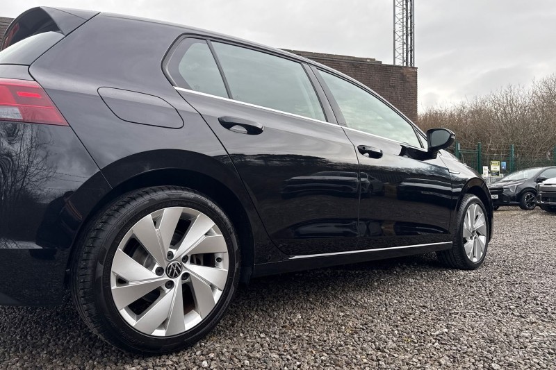 2023 (73) VOLKSWAGEN GOLF 1.5 eTSI 150 Style 5dr DSG 4985526