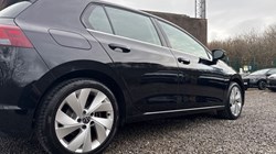 2023 (73) VOLKSWAGEN GOLF 1.5 eTSI 150 Style 5dr DSG 4985526