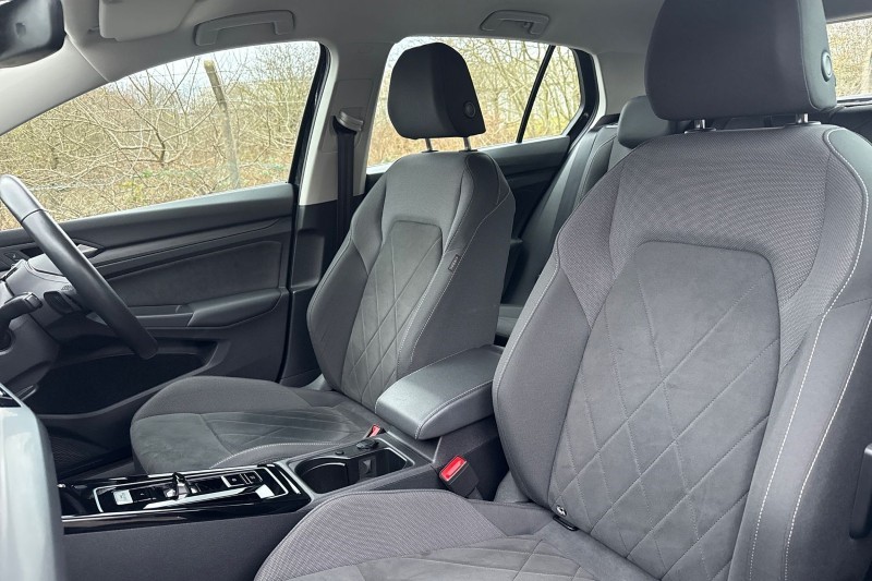 2023 (73) VOLKSWAGEN GOLF 1.5 eTSI 150 Style 5dr DSG 4985523