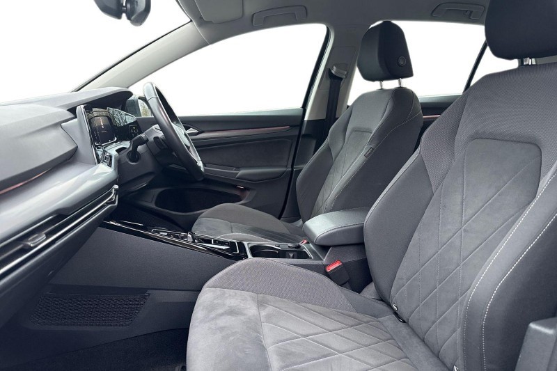 2023 (73) VOLKSWAGEN GOLF 1.5 eTSI 150 Style 5dr DSG 4985498