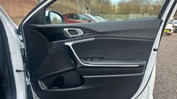 2022 (22) KIA XCEED 1.5T GDi ISG 3 5dr 4976712