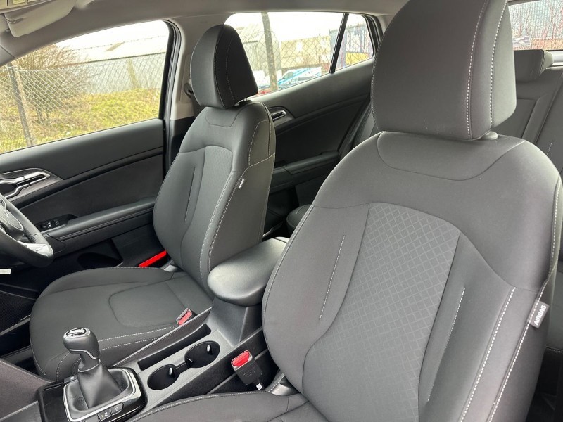 2025 (25) KIA SPORTAGE 1.6T GDi 157 48V ISG 2 5dr 5015175