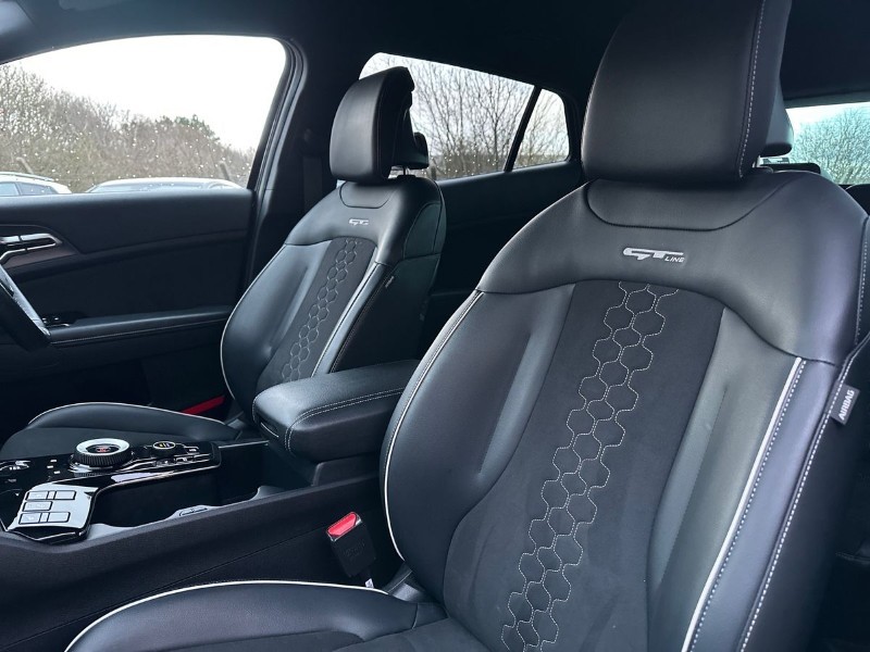 2023 (23) KIA SPORTAGE 1.6T GDi PHEV GT-Line 5dr Auto AWD 5036234