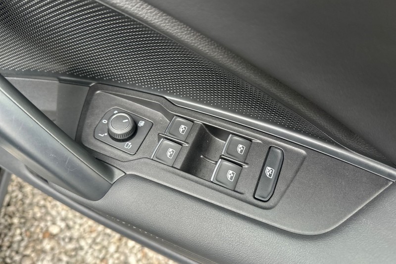 2024 (24) VOLKSWAGEN TIGUAN 1.5 eTSI 150 Elegance 5dr DSG 4989677