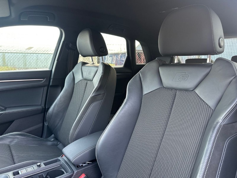 2020 (70) AUDI Q3 35 TFSI S Line 5dr 5015036