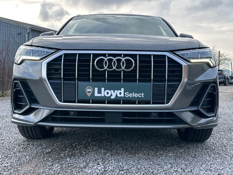 2020 (70) AUDI Q3 35 TFSI S Line 5dr 5015042