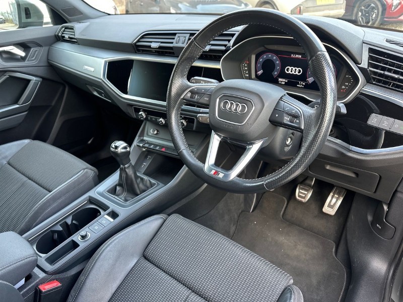 2020 (70) AUDI Q3 35 TFSI S Line 5dr 5015016