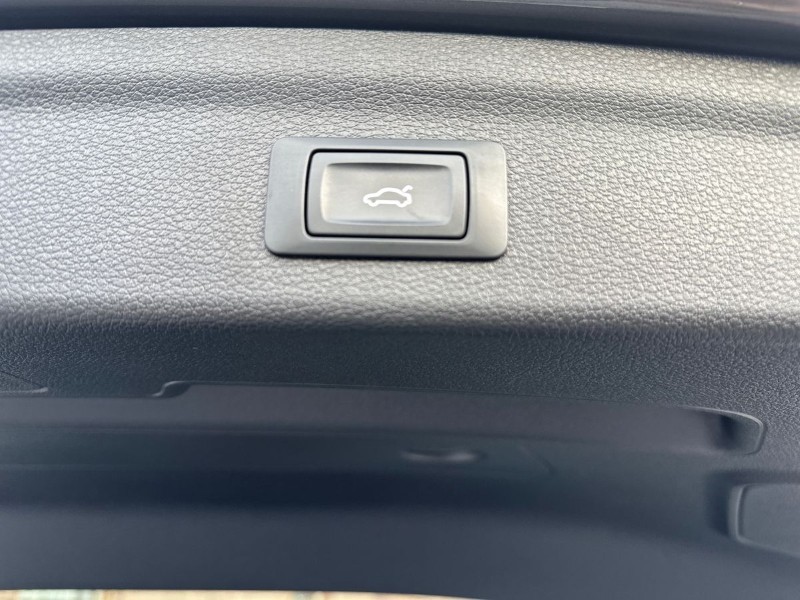 2020 (70) AUDI Q3 35 TFSI S Line 5dr 5015039