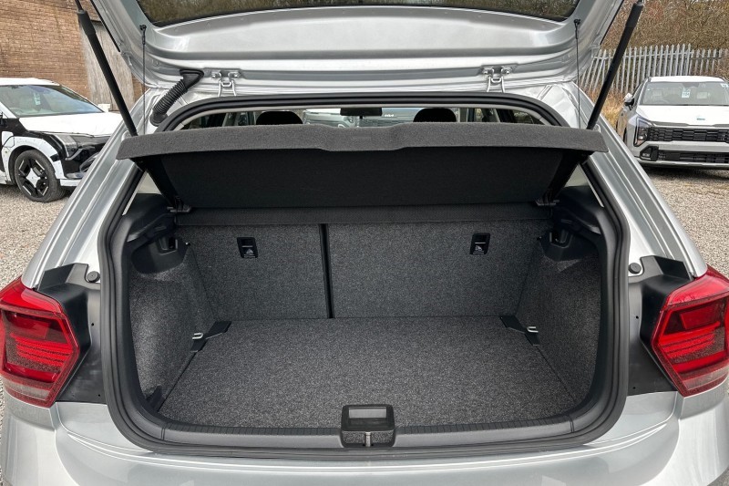 2021 (21) VOLKSWAGEN POLO 1.0 TSI 95 Match 5dr 5004340