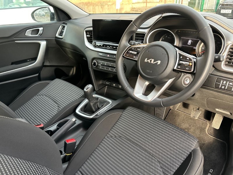 2025 (75) KIA XCEED 1.5T GDi ISG 138 2 5dr 4973821