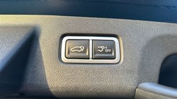 2024 (24) KIA SORENTO 1.6 T-GDi PHEV 4 5dr Auto 4998820