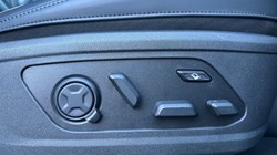 2024 (24) KIA SORENTO 1.6 T-GDi PHEV 4 5dr Auto 4998798