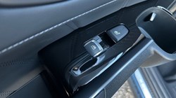 2024 (24) KIA SORENTO 1.6 T-GDi PHEV 4 5dr Auto 4998830