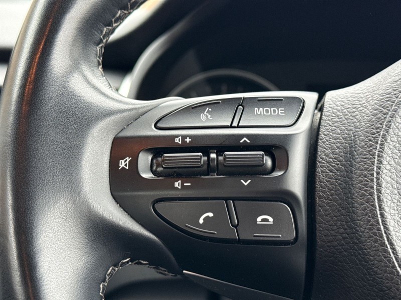 2020 (70) KIA STONIC 1.0T GDi 99 2 5dr 5021297