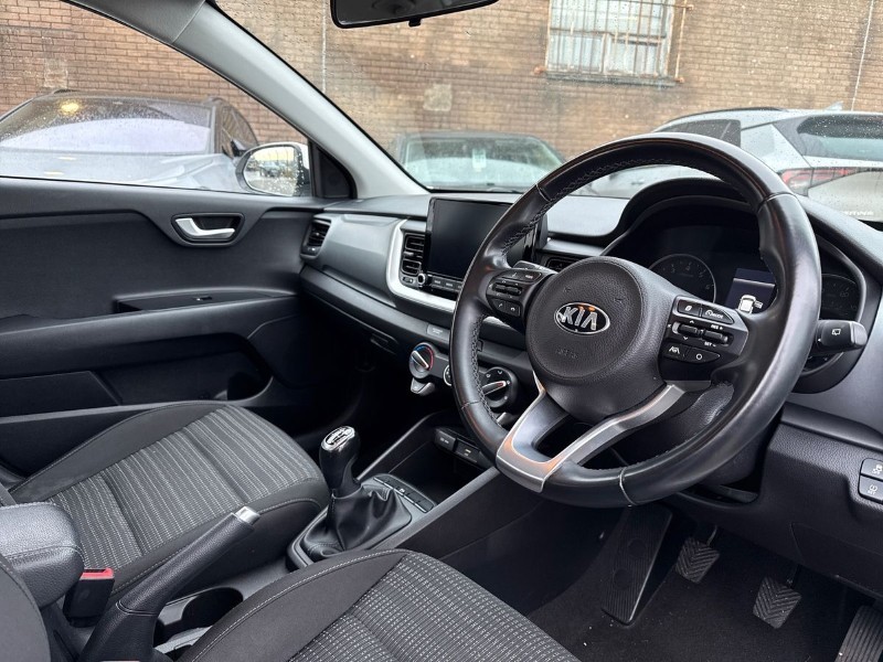 2020 (70) KIA STONIC 1.0T GDi 99 2 5dr 5021289