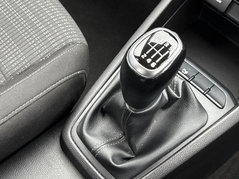 2020 (70) KIA STONIC 1.0T GDi 99 2 5dr 5021304