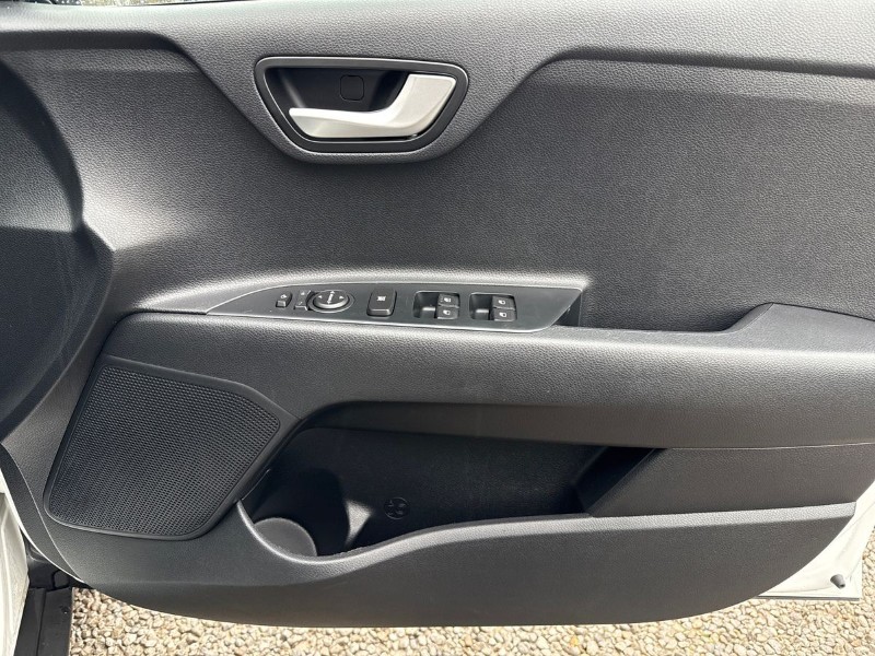 2020 (70) KIA STONIC 1.0T GDi 99 2 5dr 5021290