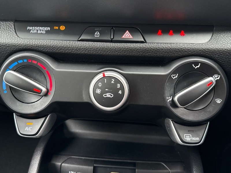 2020 (70) KIA STONIC 1.0T GDi 99 2 5dr 5021302