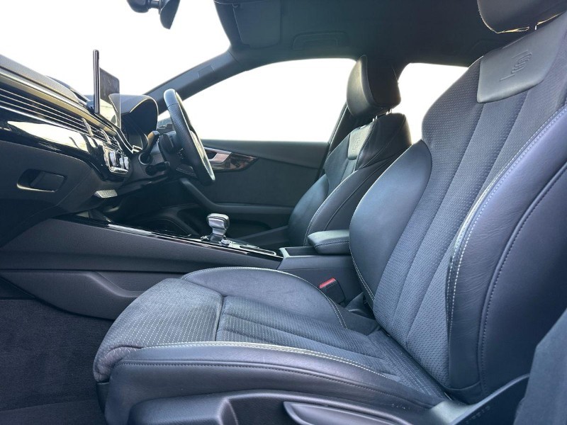 2021 (71) AUDI A4 35 TFSI Black Edition 5dr S Tronic 5012864