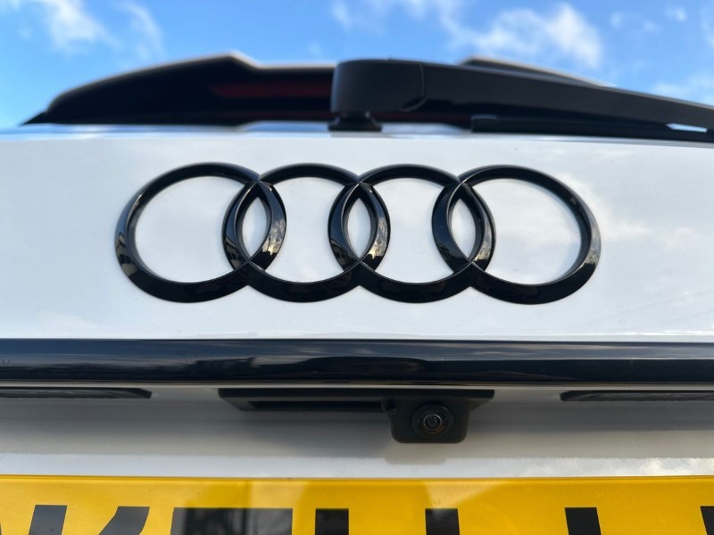 2021 (71) AUDI A4 35 TFSI Black Edition 5dr S Tronic 5012905