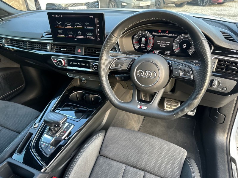 2021 (71) AUDI A4 35 TFSI Black Edition 5dr S Tronic 5012871