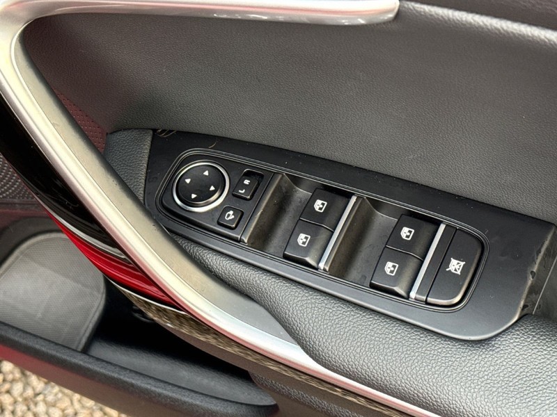 2025 (25) KIA CEED 1.5T GDi ISG 138 GT-Line 5dr DCT 5038602