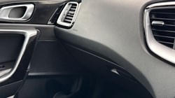 2025 (25) KIA CEED 1.5T GDi ISG 138 GT-Line 5dr DCT 5038618