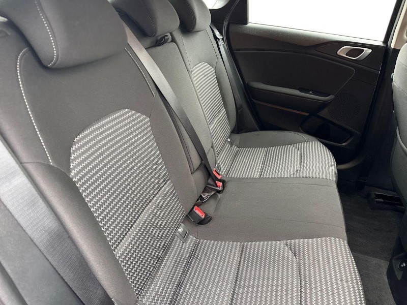 2025 (25) KIA CEED 1.5T GDi ISG 138 2 5dr 5037089