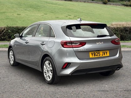 2025 (25) KIA CEED 1.5T GDi ISG 138 2 5dr