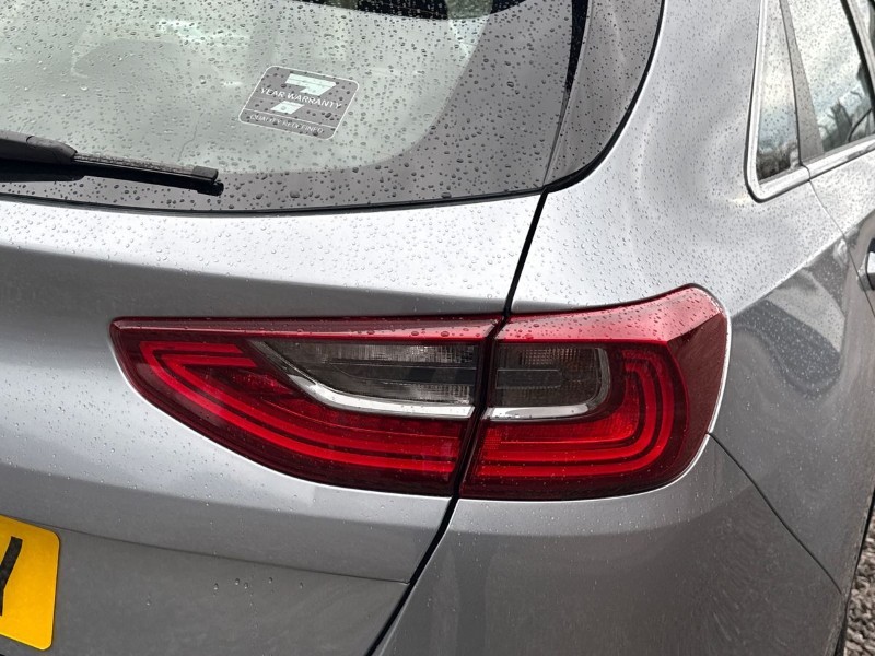 2025 (25) KIA CEED 1.5T GDi ISG 138 2 5dr 5037120