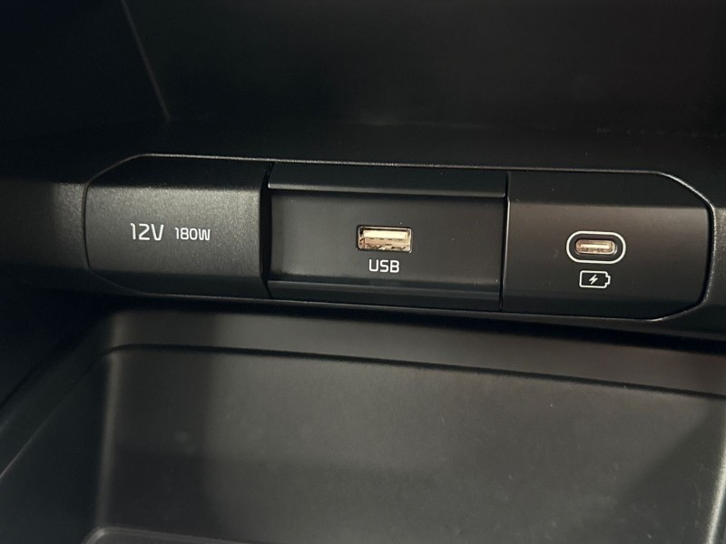 2025 (25) KIA CEED 1.5T GDi ISG 138 2 5dr 5037123