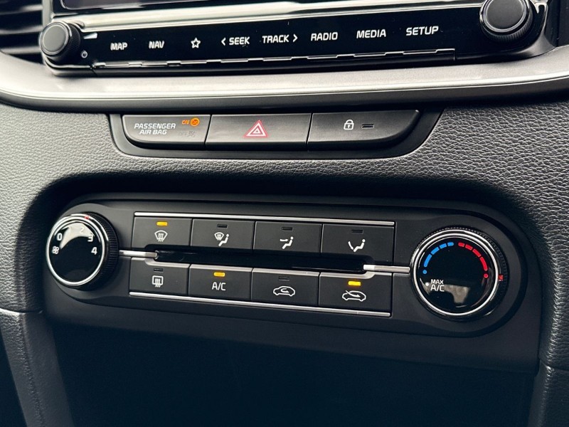 2025 (25) KIA CEED 1.5T GDi ISG 138 2 5dr 5037111