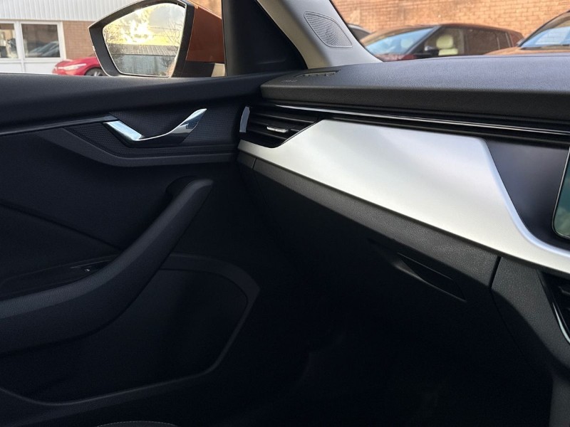 2024 (24) SKODA KAMIQ 1.0 TSI 110 SE Drive 5dr DSG 5013702