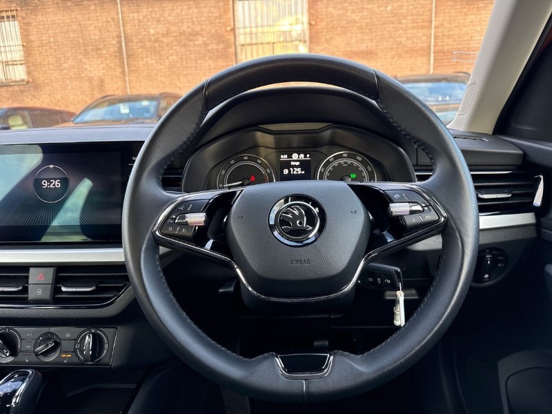 2024 (24) SKODA KAMIQ 1.0 TSI 110 SE Drive 5dr DSG 5013692