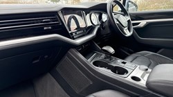 2020 (69) VOLKSWAGEN TOUAREG 3.0 V6 TDI 4Motion SEL 5dr Tip Auto 5024953